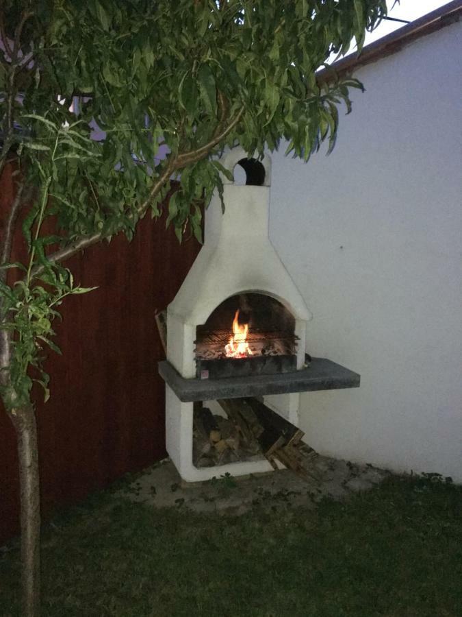 בודארוס Luca Holiday House מראה חיצוני תמונה